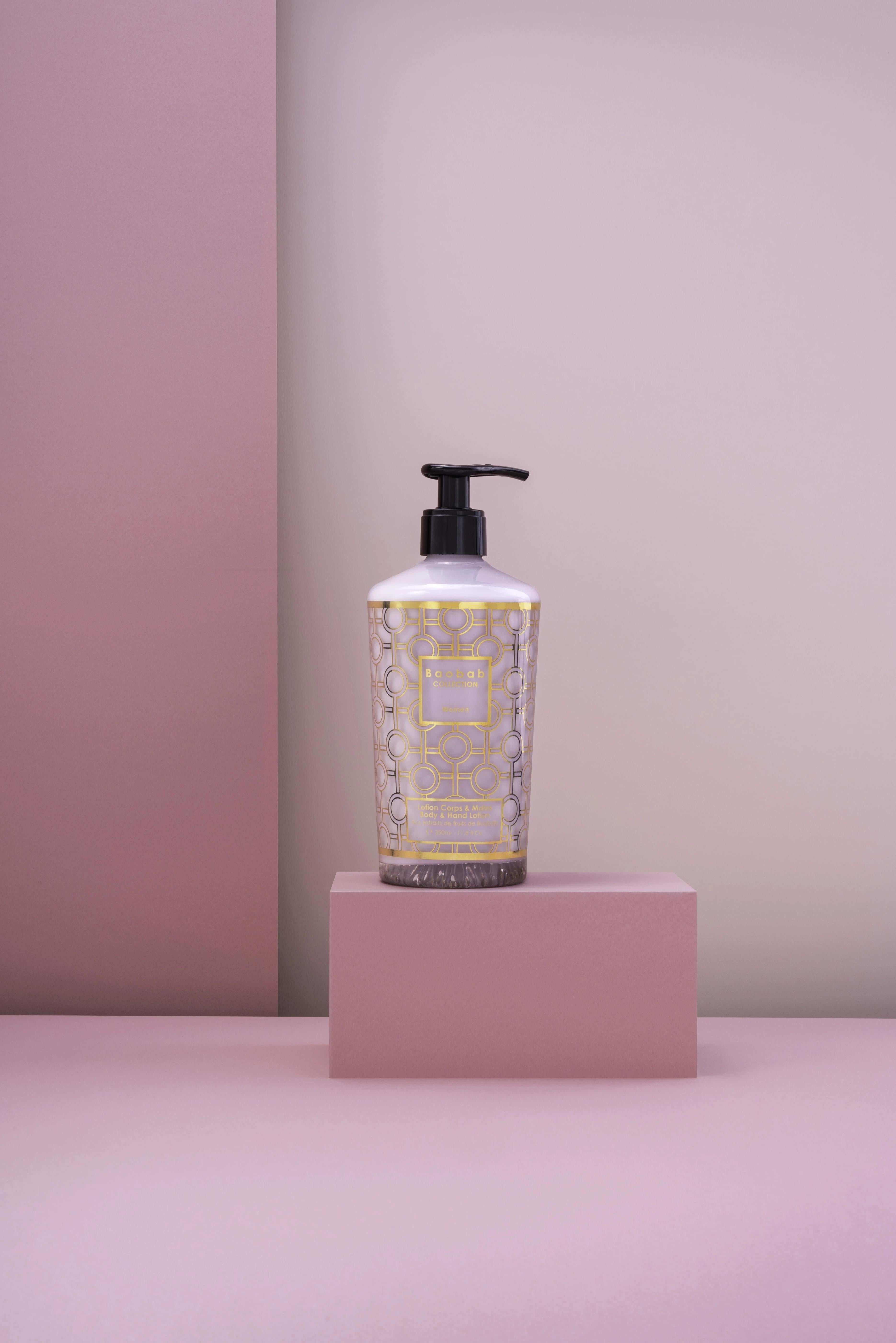 12568-Baobab_my_first_Cosmetics_women_body_Hand_lotion_mood