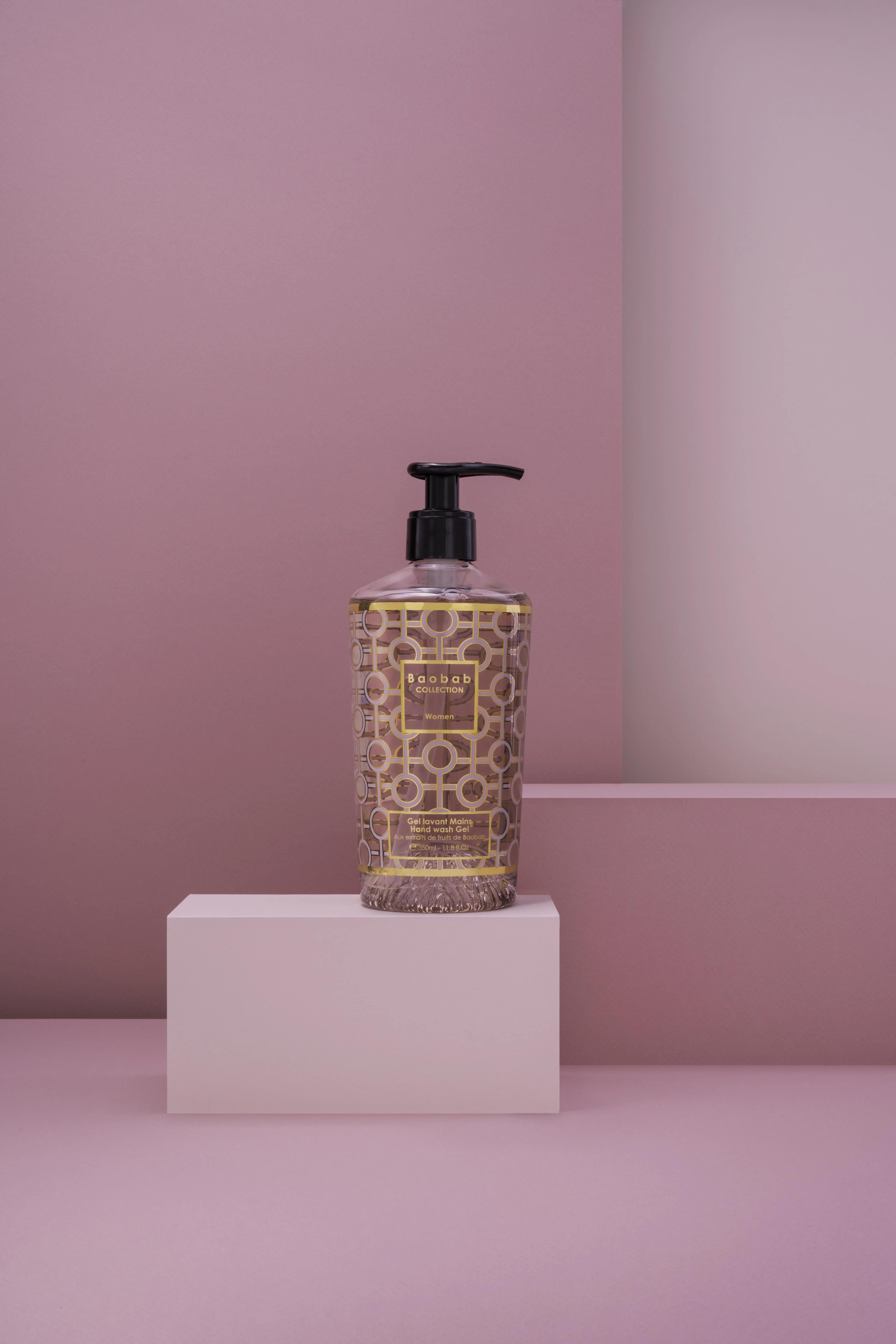 12659-Baobab_My_First_Cosmetics_Hand_wash_gel_Women_mood