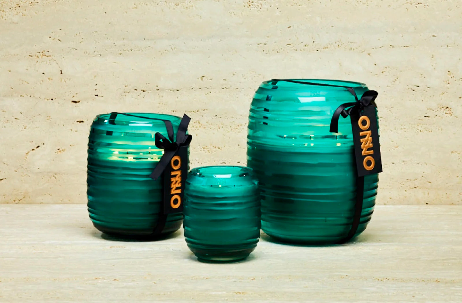 16236_Onno_Sphere_Aqua_duftkerzen_all_sizes_mood
