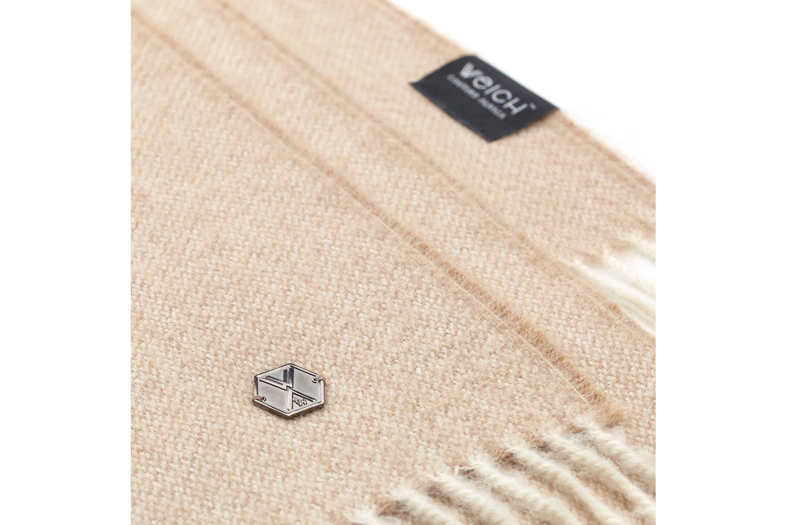 5021_Weich_alpaca_plaid_Cielo_beige_detail