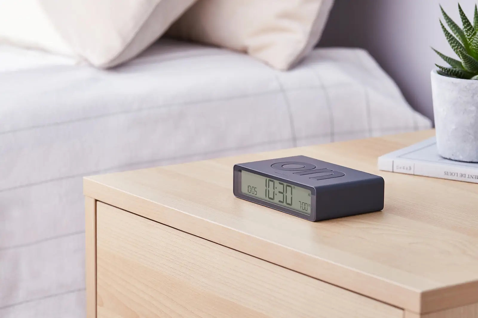 74332_lexon_wecker_classic_dunkelgrau_6