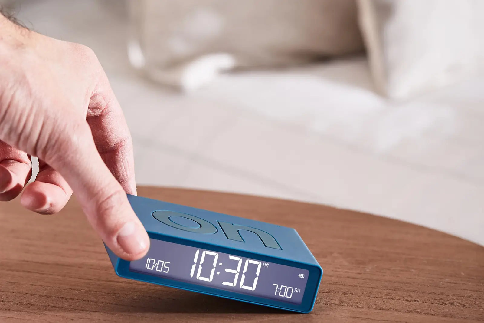 74342_lexon_wecker_classic_entenblau_8