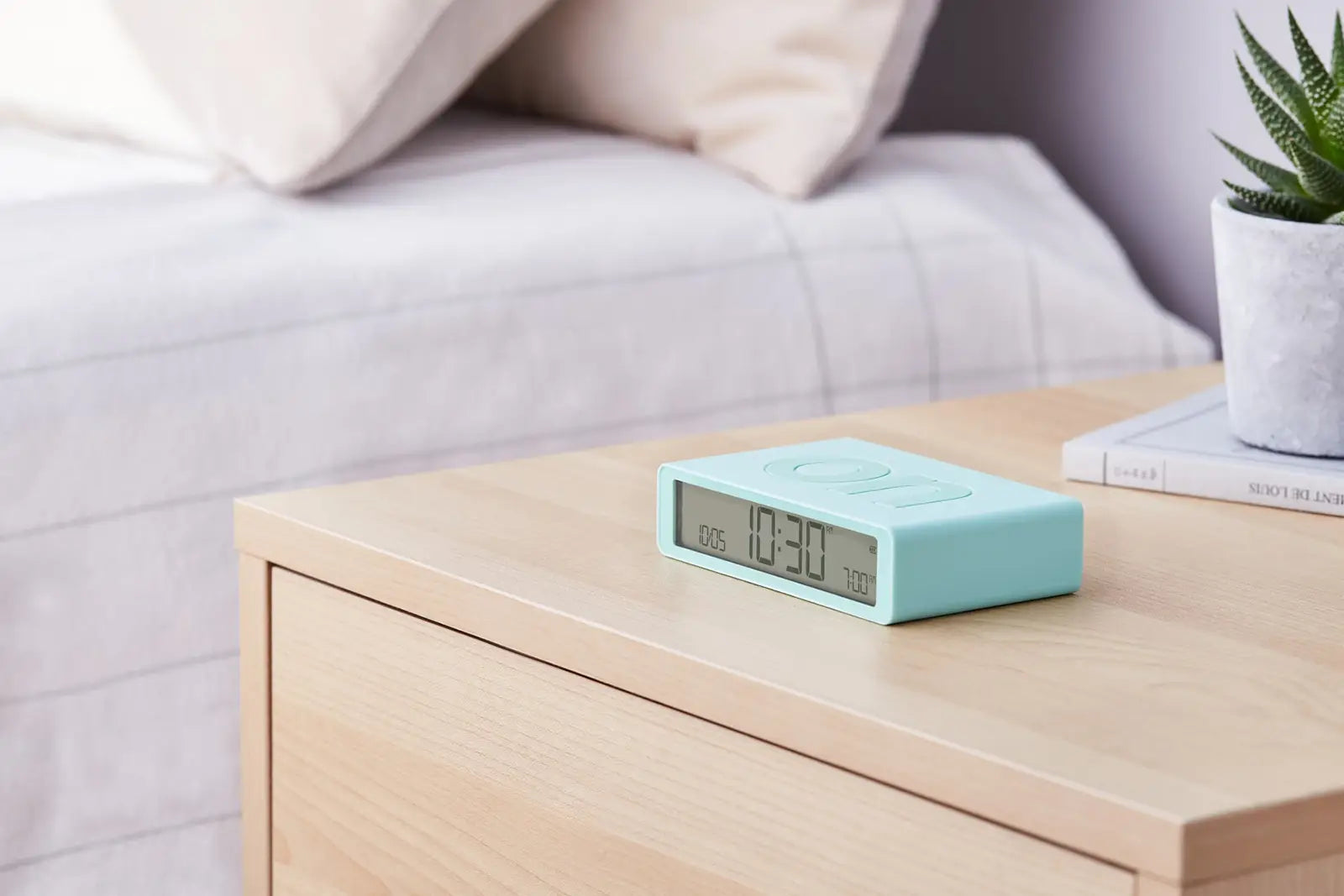 74365-lexon_wecker_classic_minzgrün_7