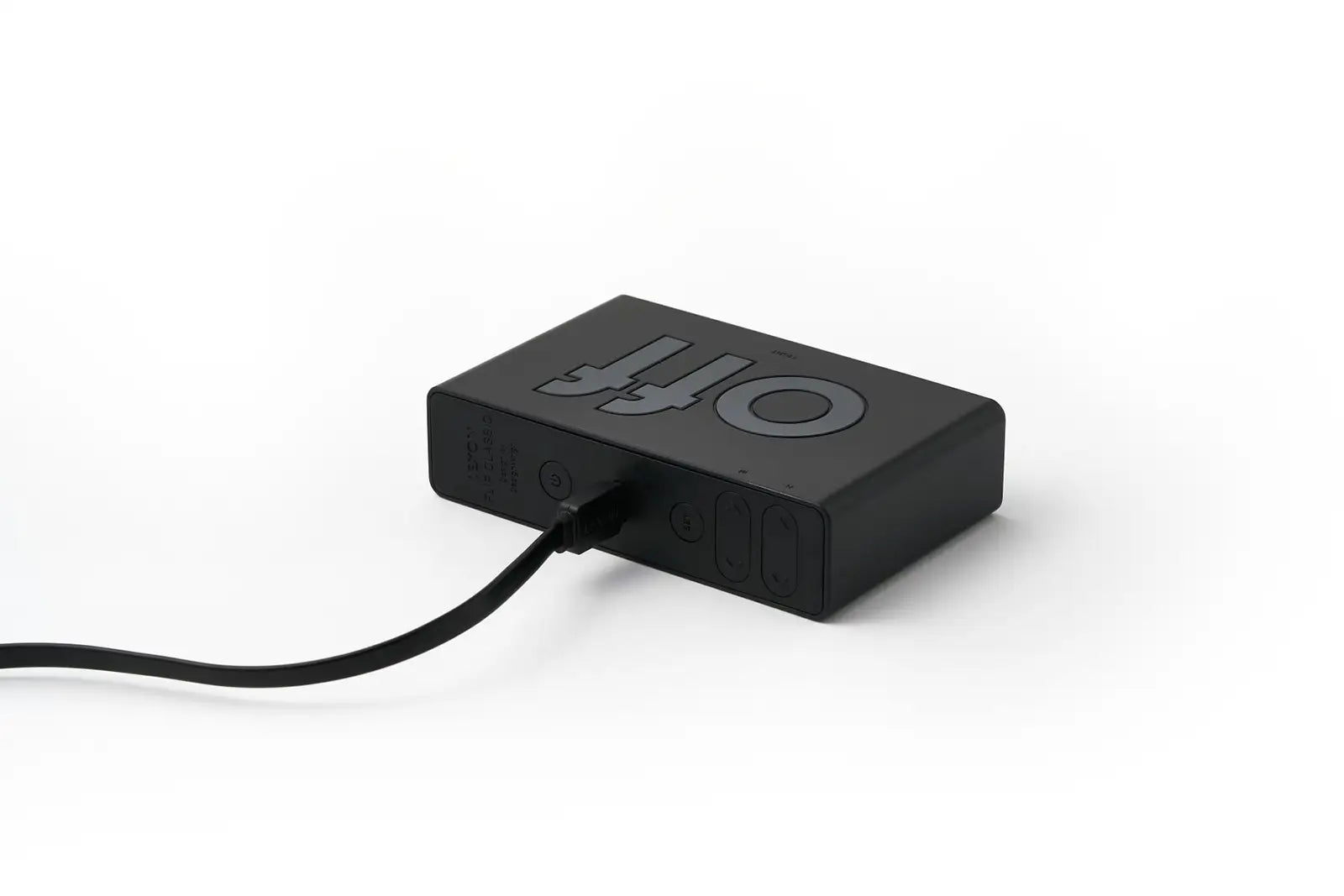 74376-lexon_wecker_classic_schwarz_5