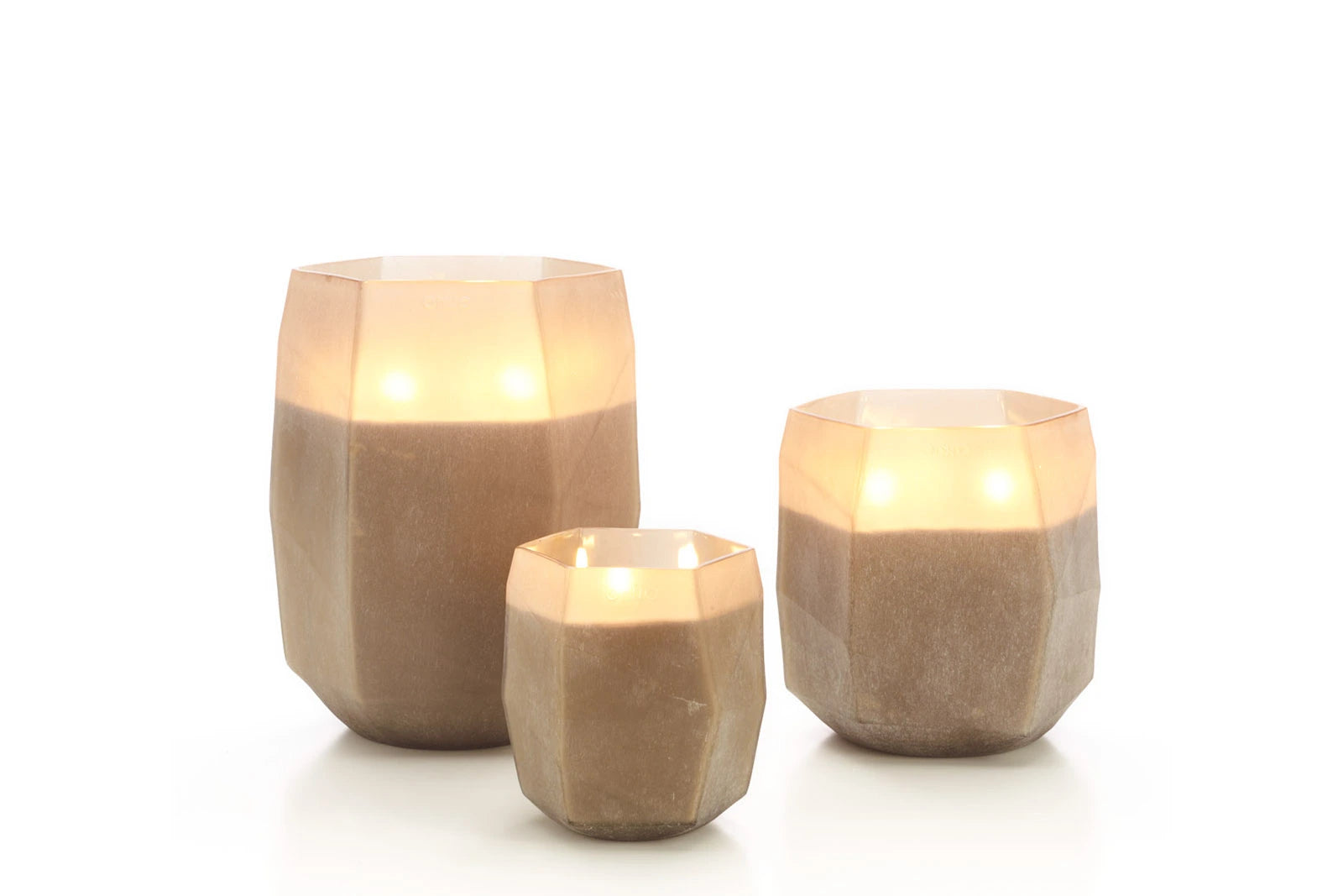 3039_Onno_Duftkerze_Terre_light_smoked_3_groessen