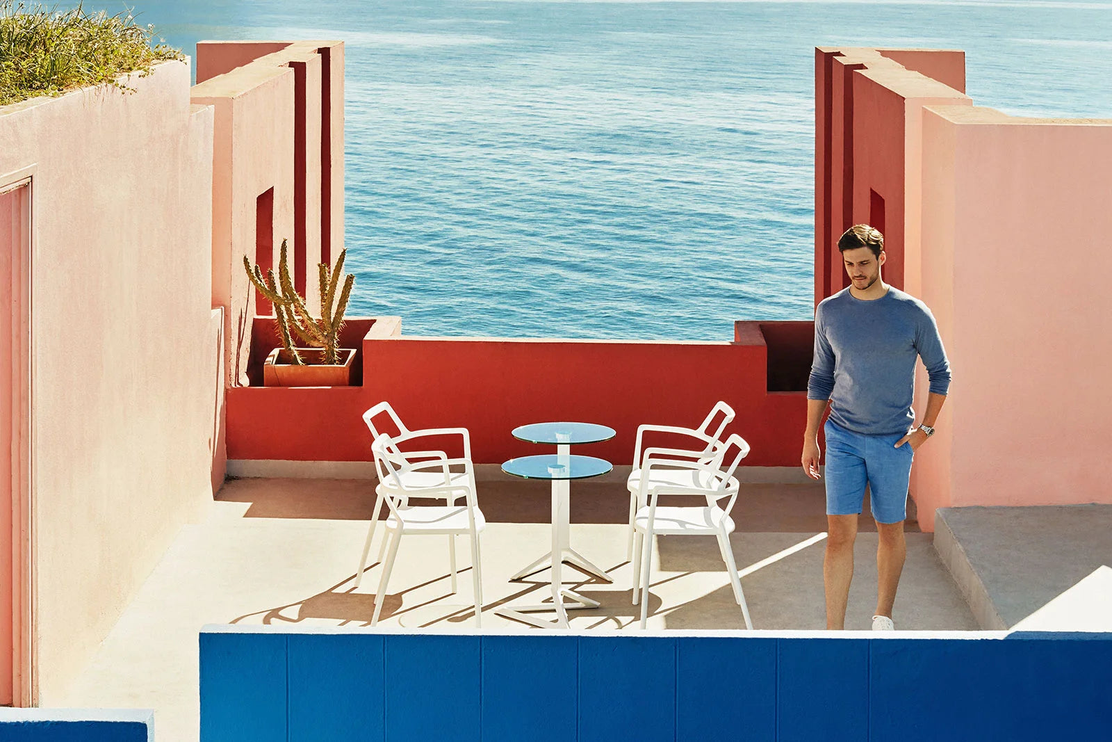 44672_Vondom_Delta_Stuhl_Moodbild2