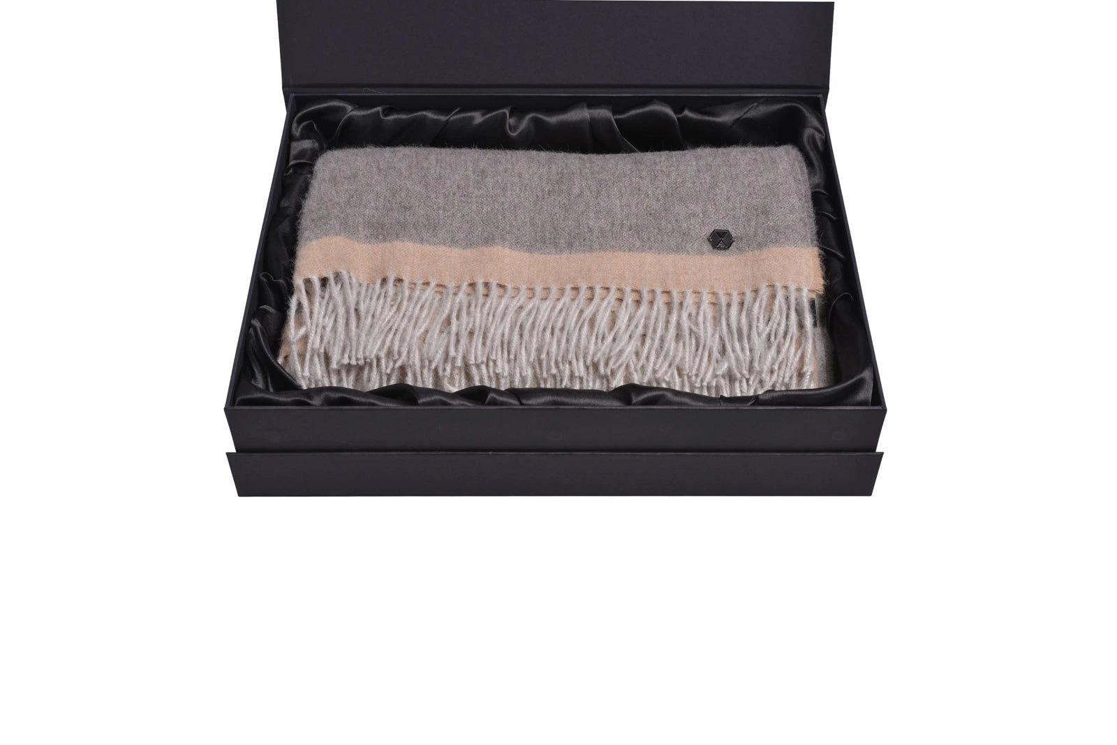 5018_Weich_alpaca_plaid_merima_grau_dunkelgrau_Geschenkbox