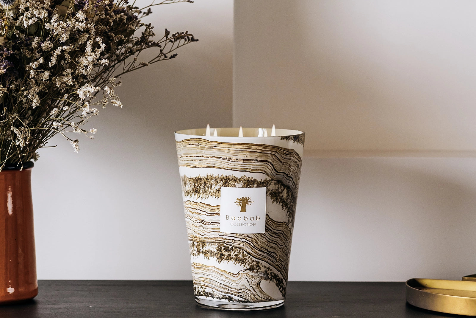 6041_Baobab_Limited_Edition_Sand_Siloli_lifestyle_trockenblume