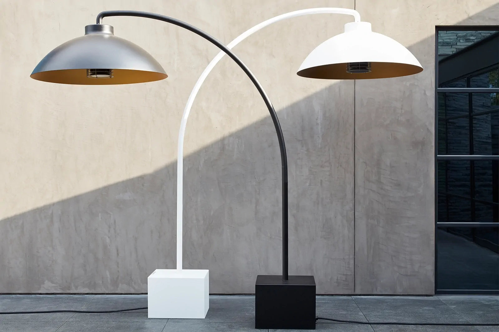 89721-heatsail_dome_weiss_grau_bogenlampe