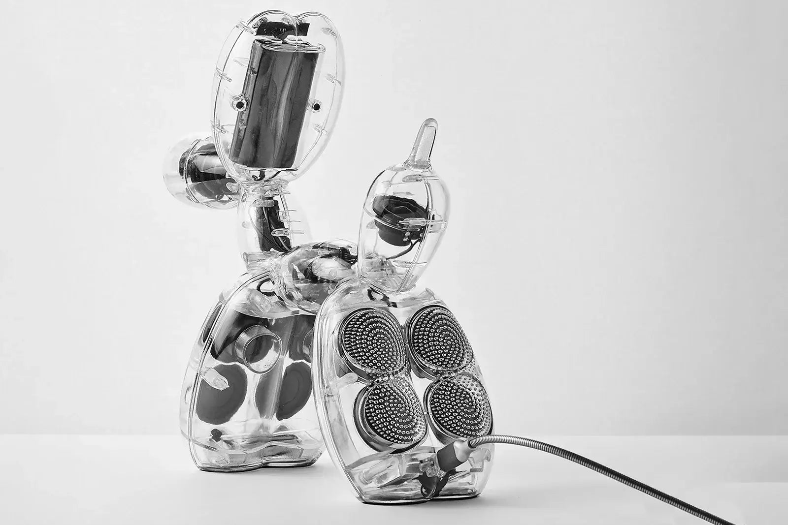 89745-lexon_balloon_dog_lautsprecher_6