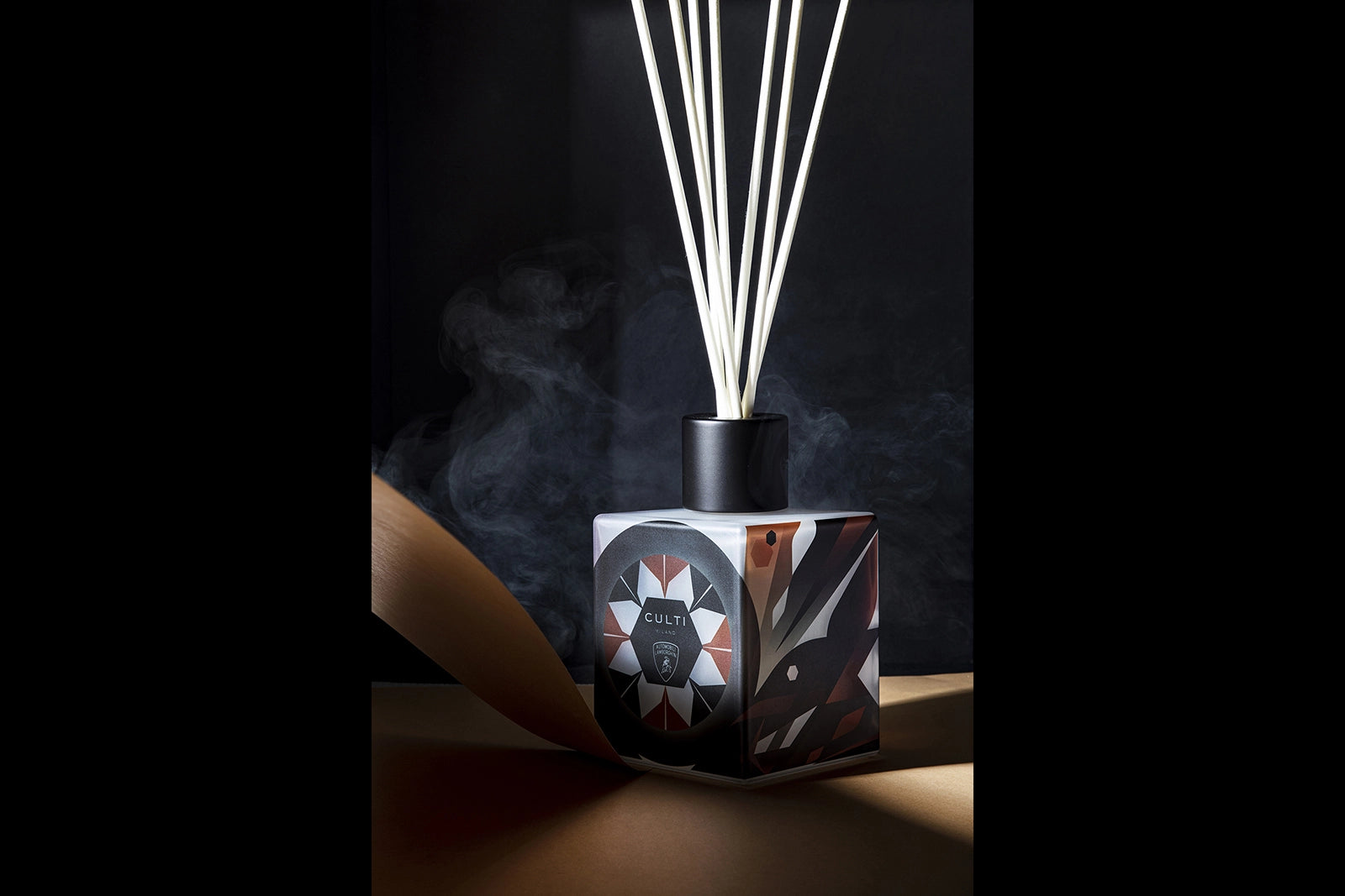 9421-Culti_Milano_Lamborghini_Diffuser_Special_Edition_1000ml_mood1
