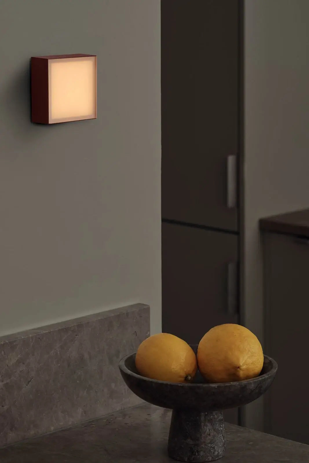 Avolt LED Steckdosen Lampe | Lamp 1 | Dimmbar