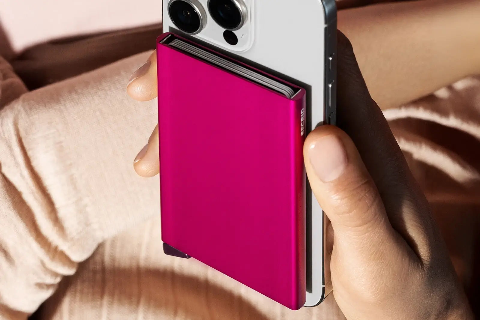 Secrid Cardprotector | Kartenetui magnetisch für Smartphone | Magsafe