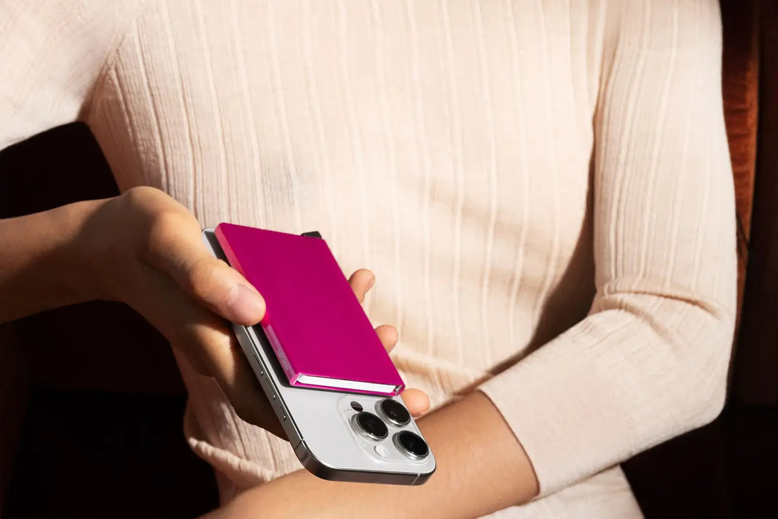 Secrid Cardprotector | Kartenetui magnetisch für Smartphone | Magsafe