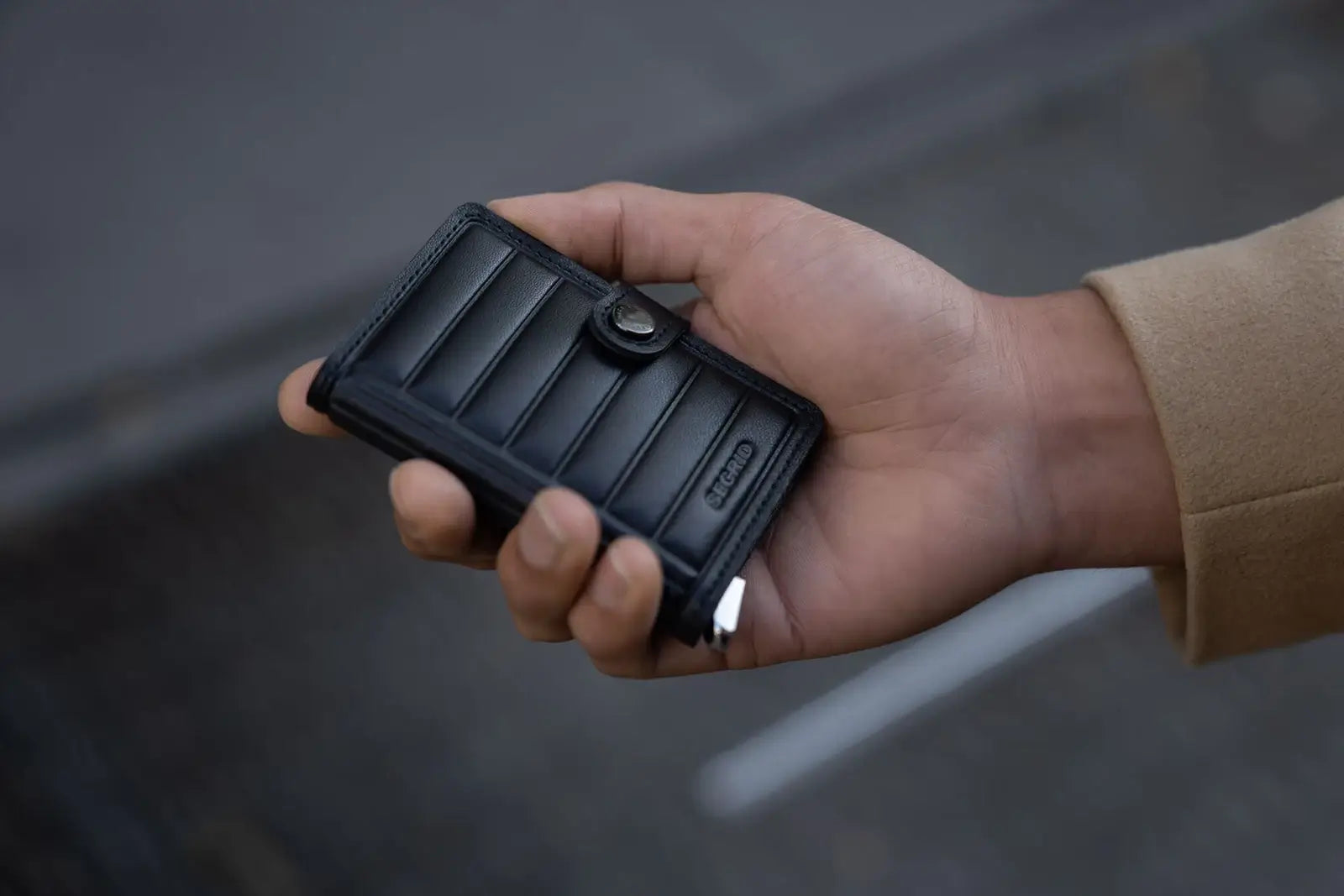 Secrid Geldbörse | Premium Miniwallet Emboss Line | Leder