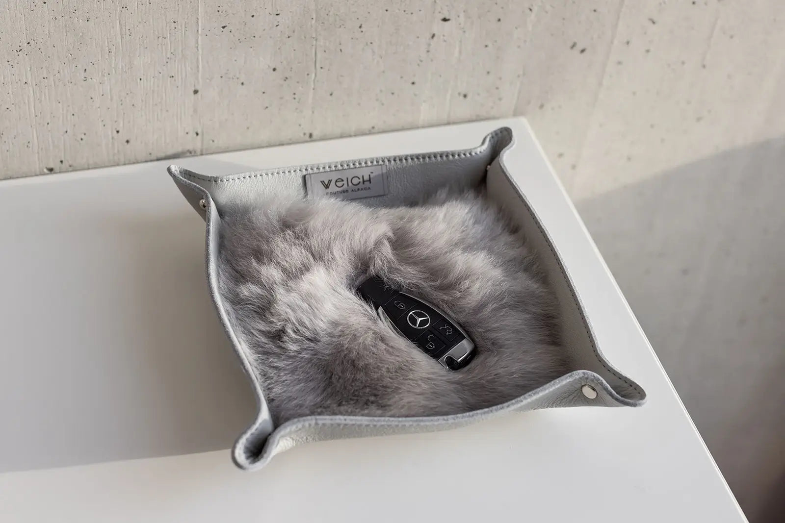 WEICH Couture Alpaca Taschenleerer | Keybox TODO